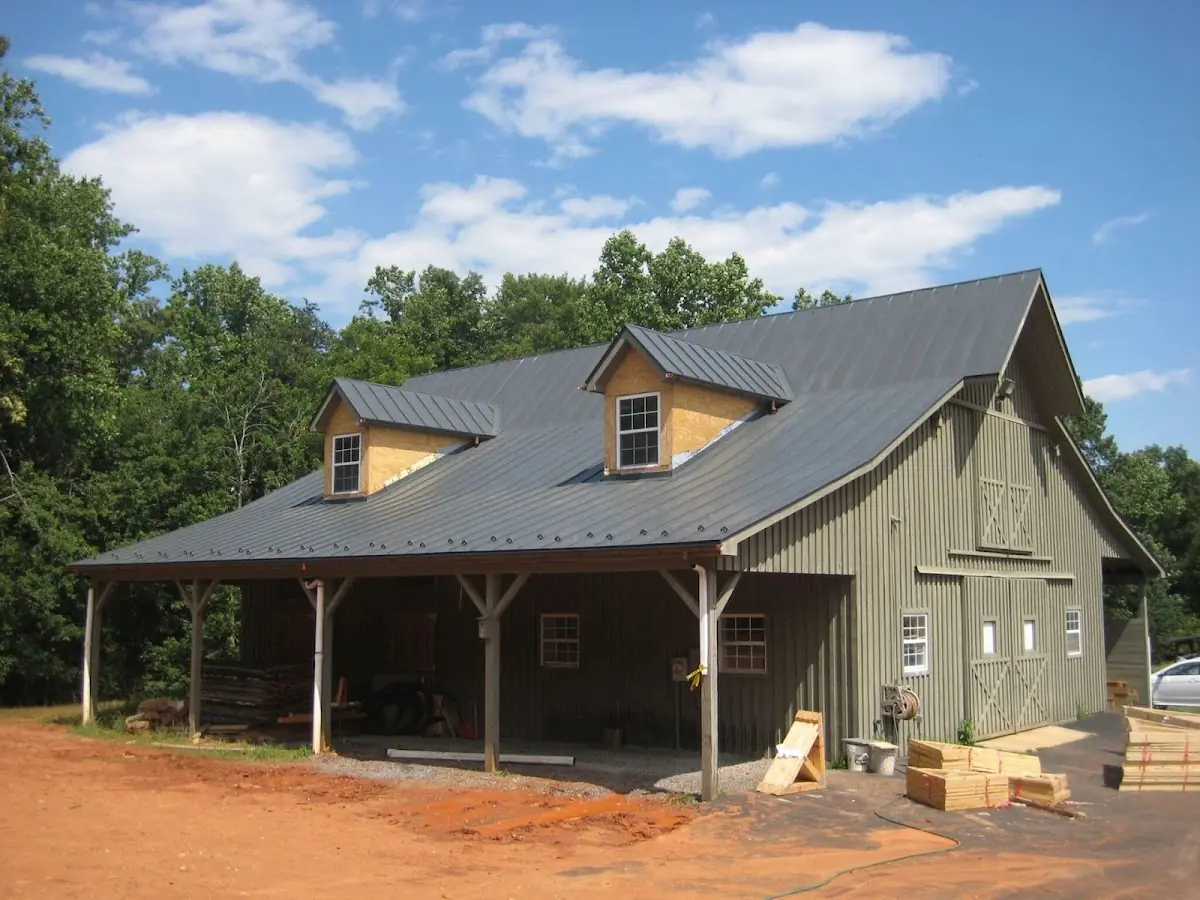 Expert Metal Roof Repair workmanship in Hosford-Abernethy